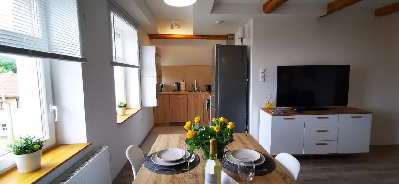 Klimatyczny Apartament Nr 8 Z Widokiem Na Gory Sowie เบียลาวา ภายนอก รูปภาพ