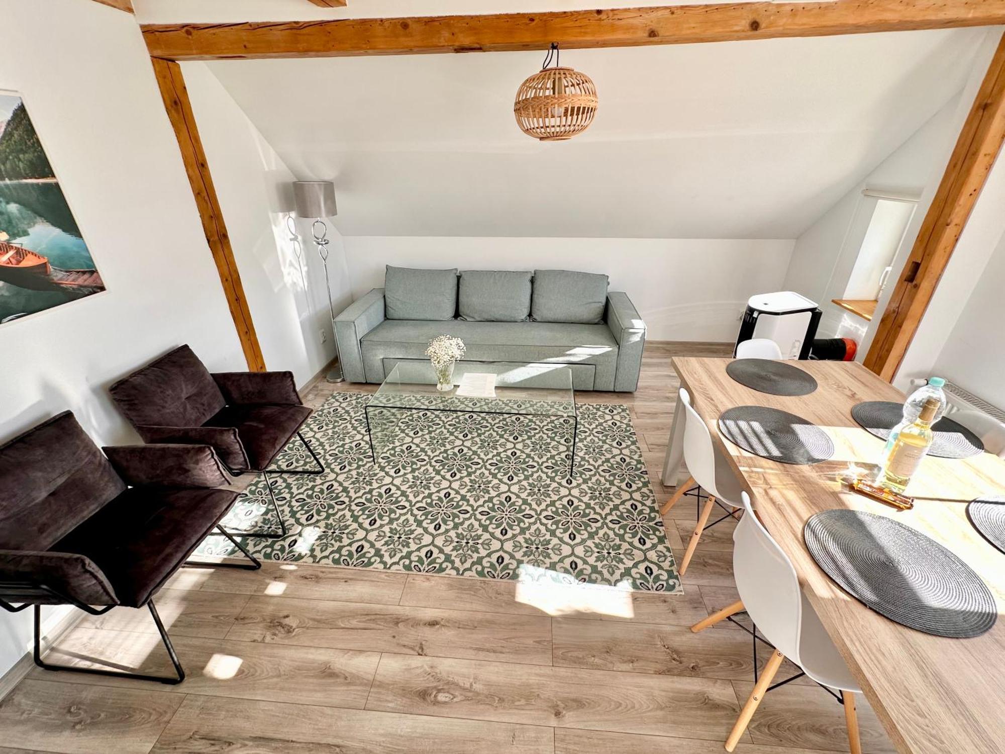 Klimatyczny Apartament Nr 8 Z Widokiem Na Gory Sowie เบียลาวา ภายนอก รูปภาพ